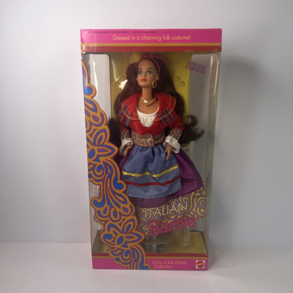 1992 Italian Barbie #2256 Dolls of the World Special Edition NIB Vintage